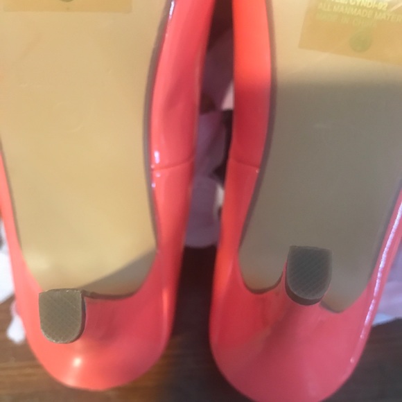👠Delicacy Coral Heels👠 - Picture 4 of 5